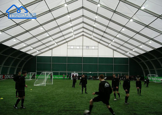 kaufen Custom Indoor Sports Hall Zelt geschwungene Form für Fußball Fußballfelddachdach für Sportveranstaltungen online manufacture